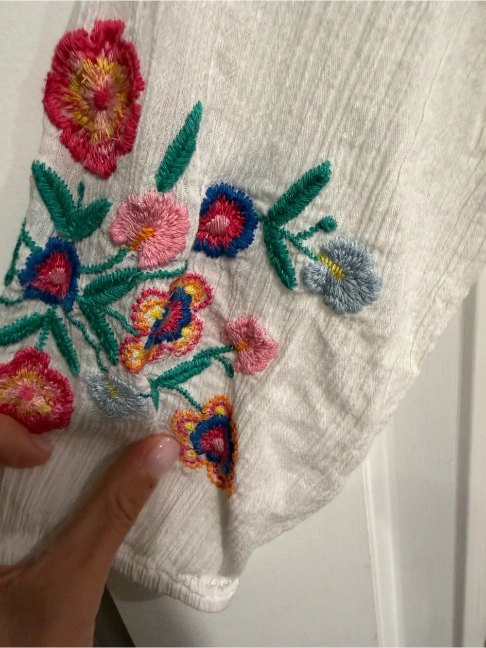 Talbots Embroidered White Boho Peasant Top - Floral Detail Size Medium Petite